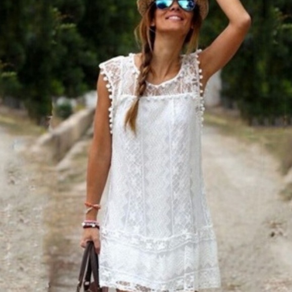 Dresses & Skirts - CUTE  LACE MINI DRESS/COVER UP